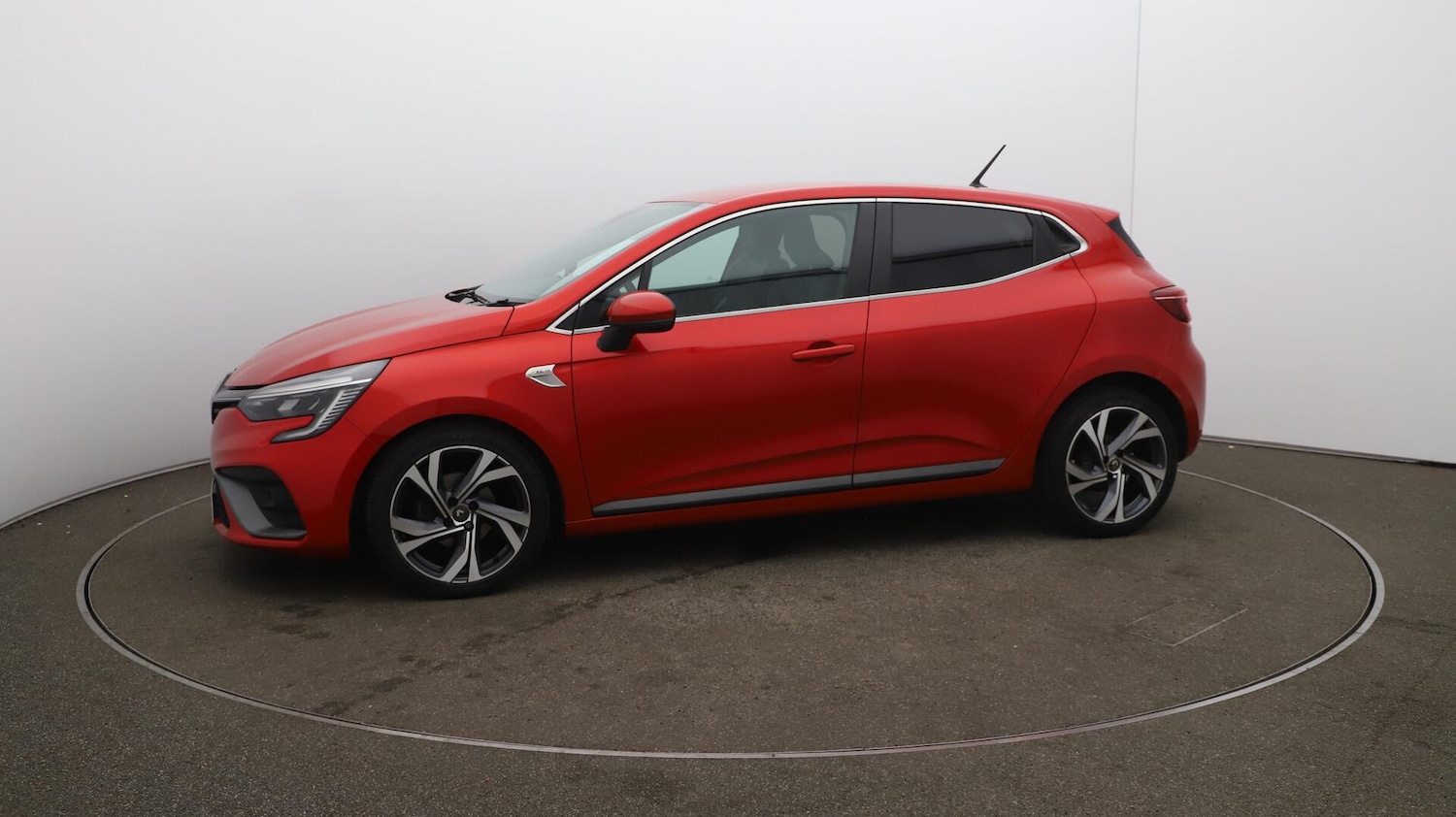 Used Renault Clio 2021 for sale - 76109172: Photo 67