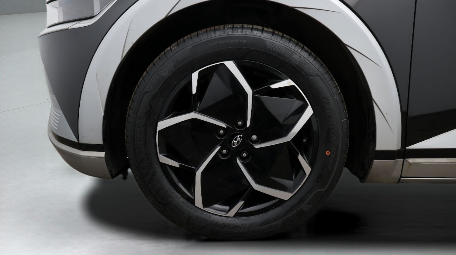 Used Hyundai IONIQ 5 2023 for sale - 77607051: Photo 18