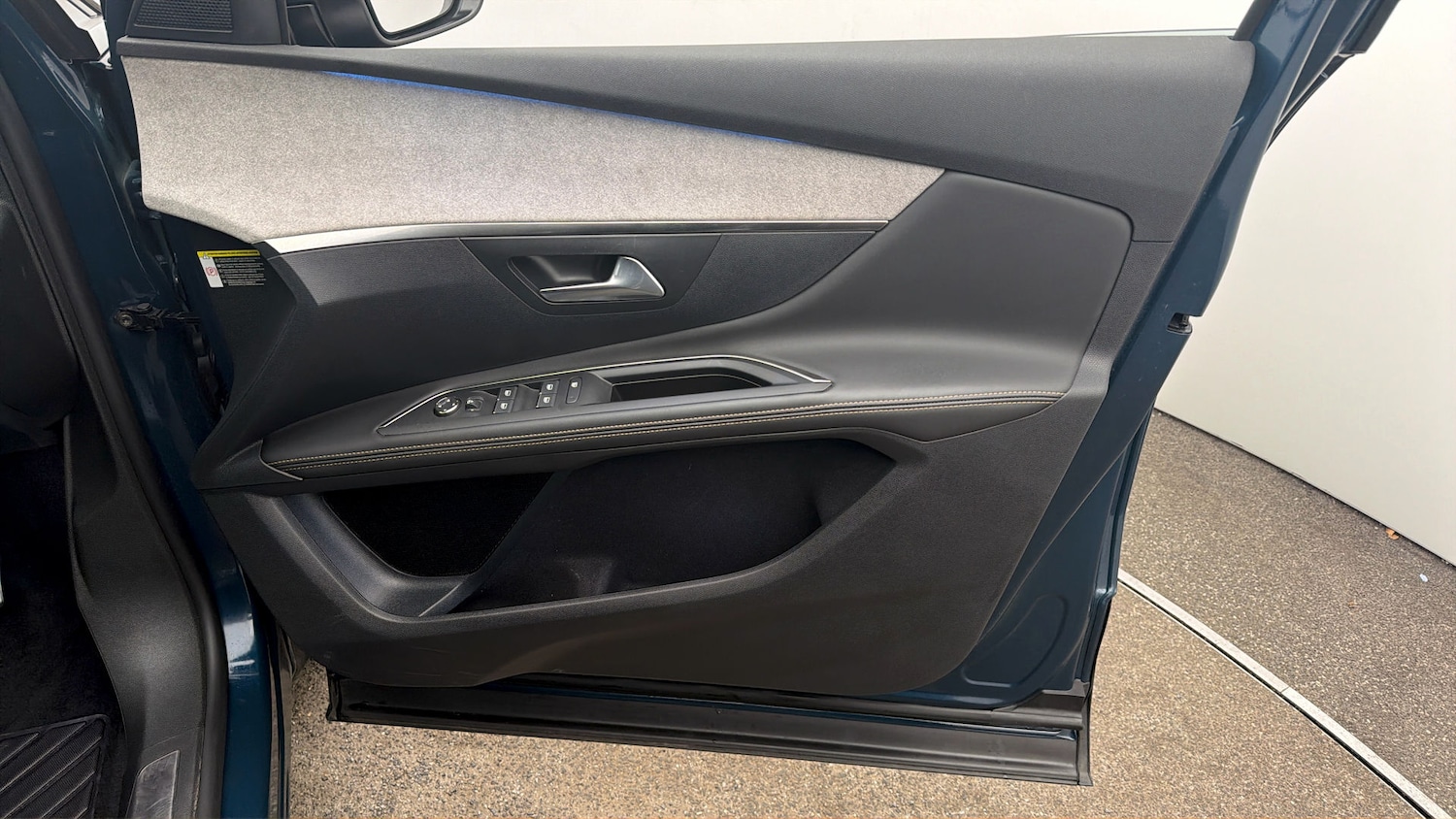 Used Peugeot 5008 2023 for sale - 78093050: Photo 14