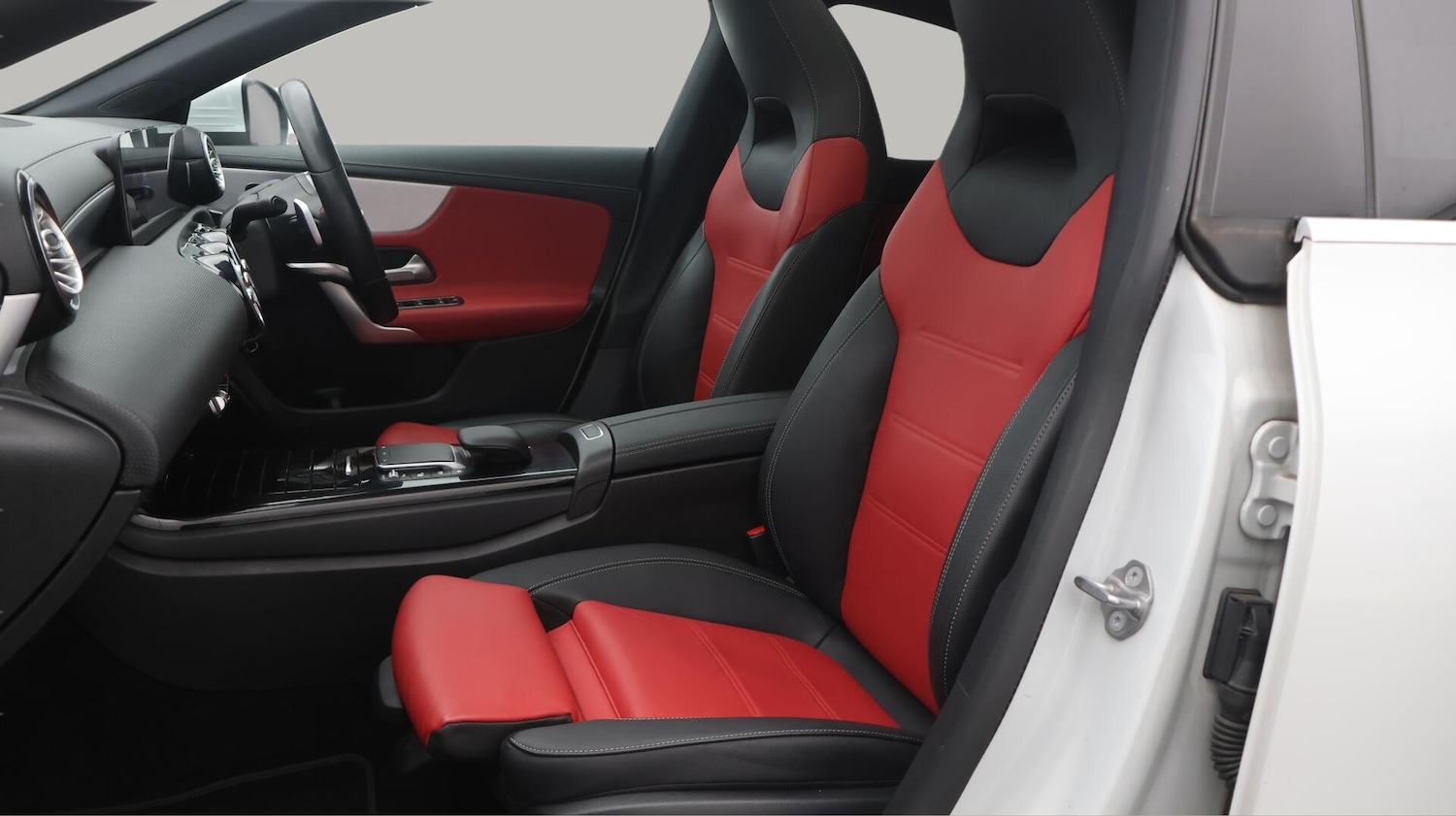 Used Mercedes-Benz CLA 2020 for sale - 76689484: Photo 15