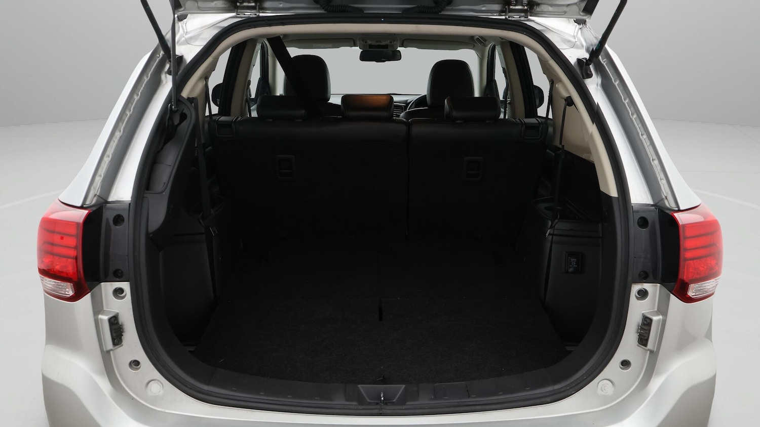 Used Mitsubishi Outlander 2020 for sale - 76431999: Photo 18