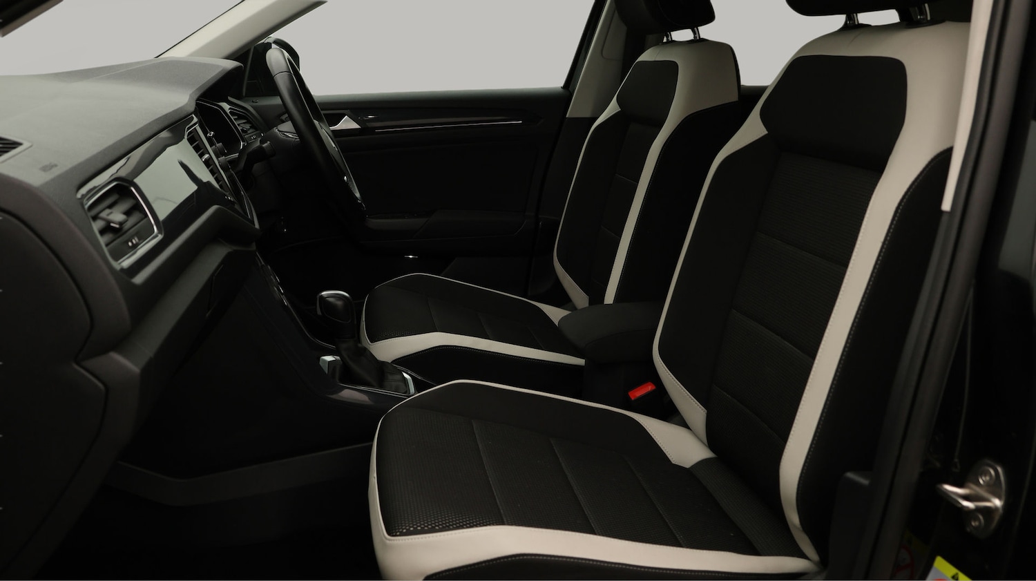 Used Volkswagen T-Roc 2020 for sale - 77196412: Photo 14