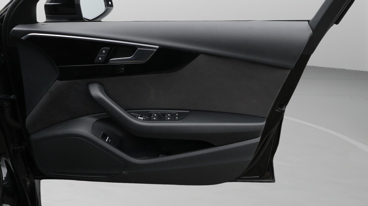 Used Audi A4 for sale - 76728118: Photo 16