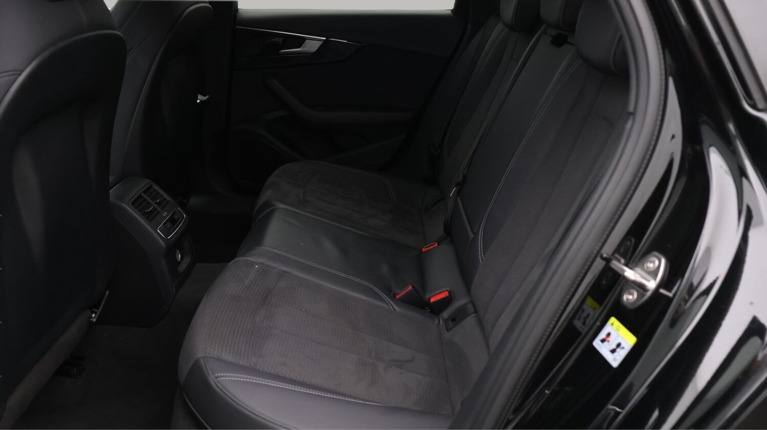 Used Audi A4 for sale - 76728118: Photo 17