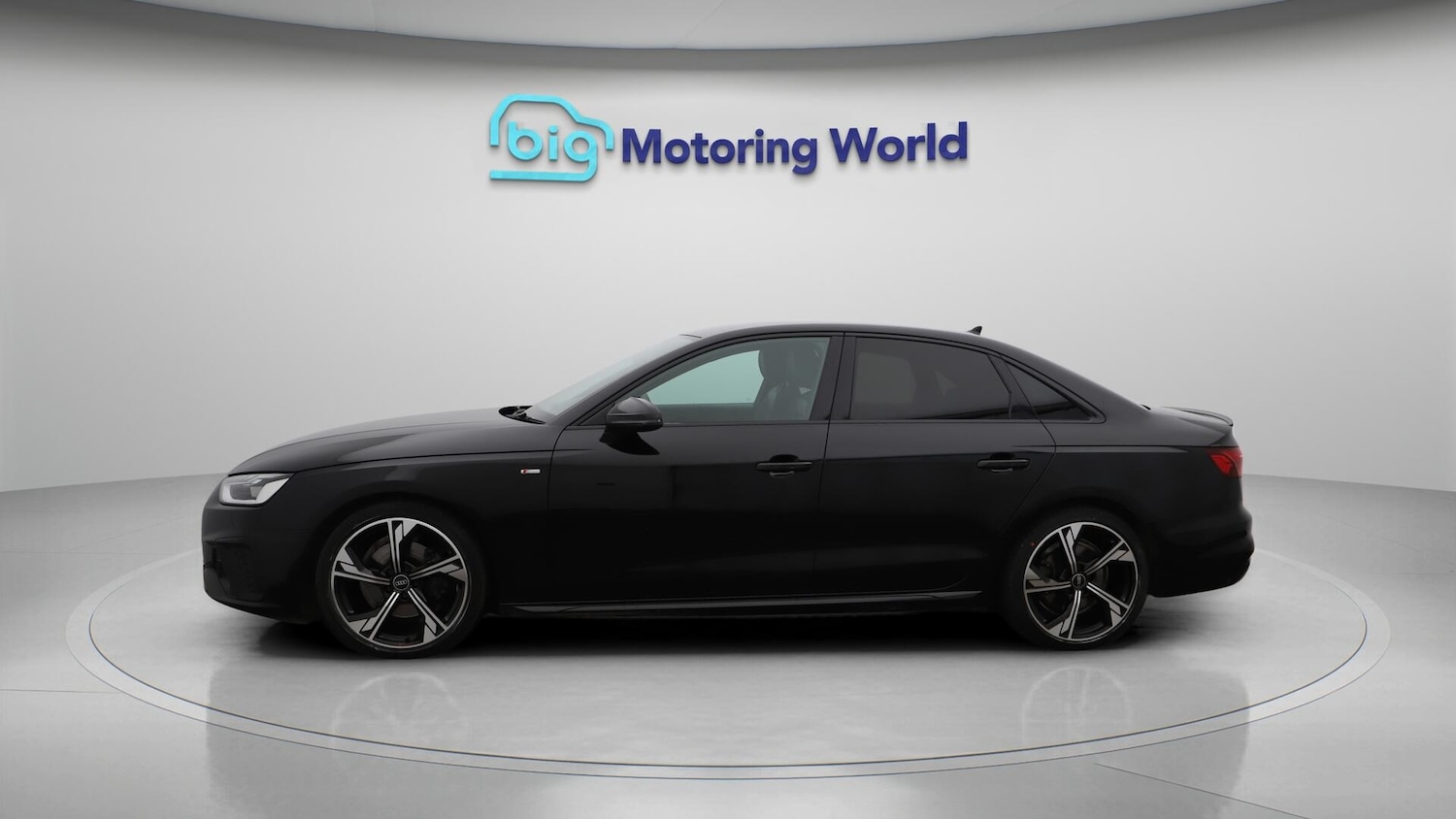 Used Audi A4 for sale - 76728118: Photo 5