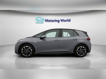 Used Volkswagen ID.3 2023 for sale - 78190404: Photo