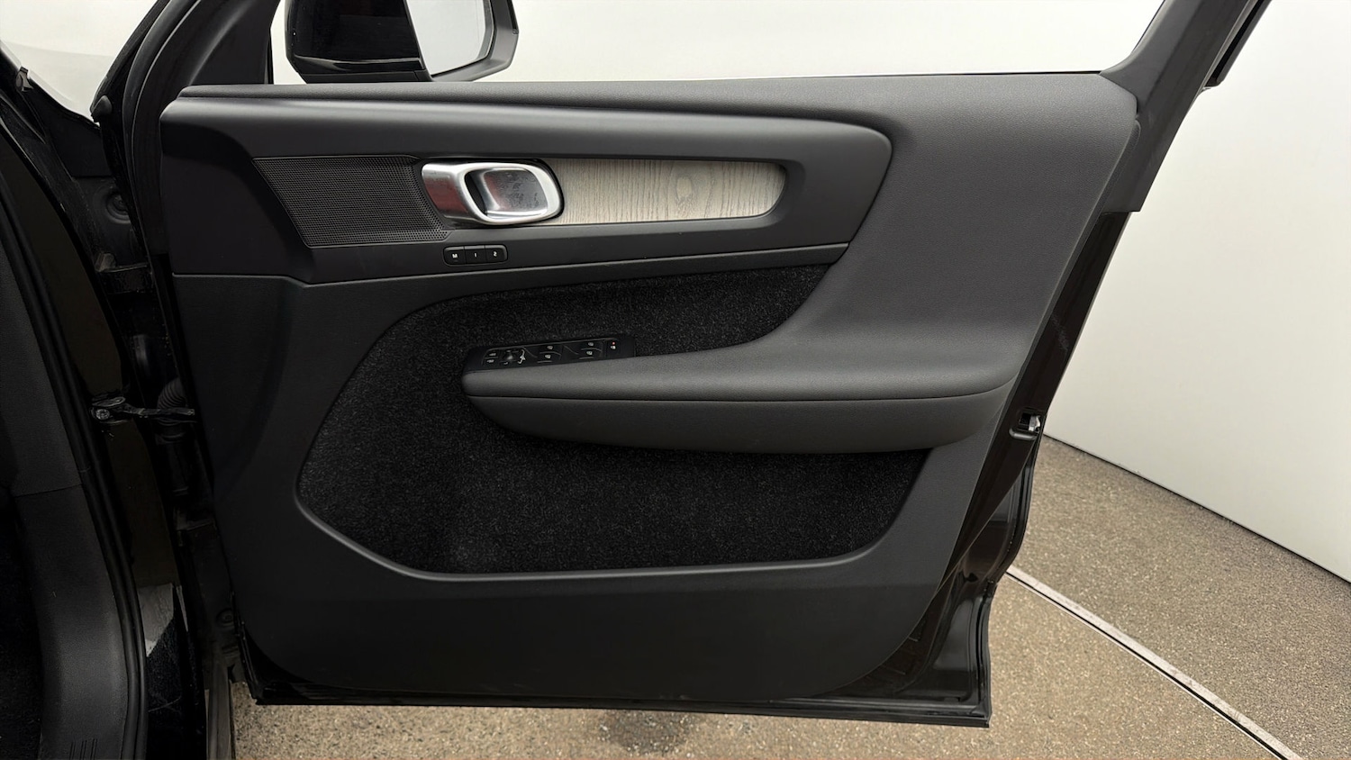 Used Volvo XC40 2019 for sale - 77848184: Photo 14