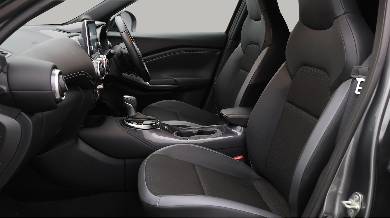 Used Nissan Juke 2023 for sale - 76620098: Photo 15