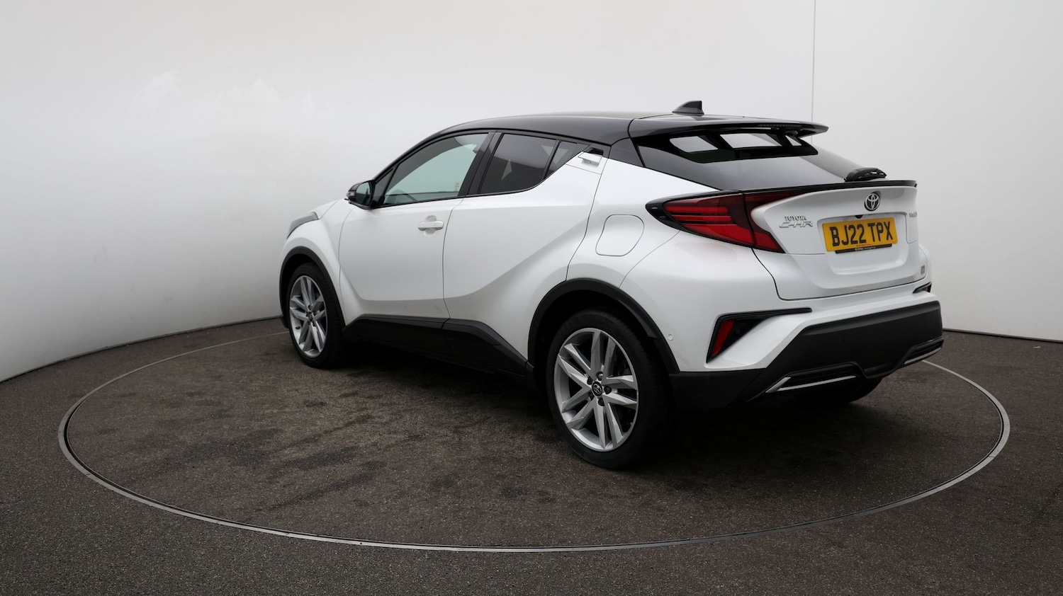 Used Toyota C-HR 2022 for sale - 76808747: Photo 55