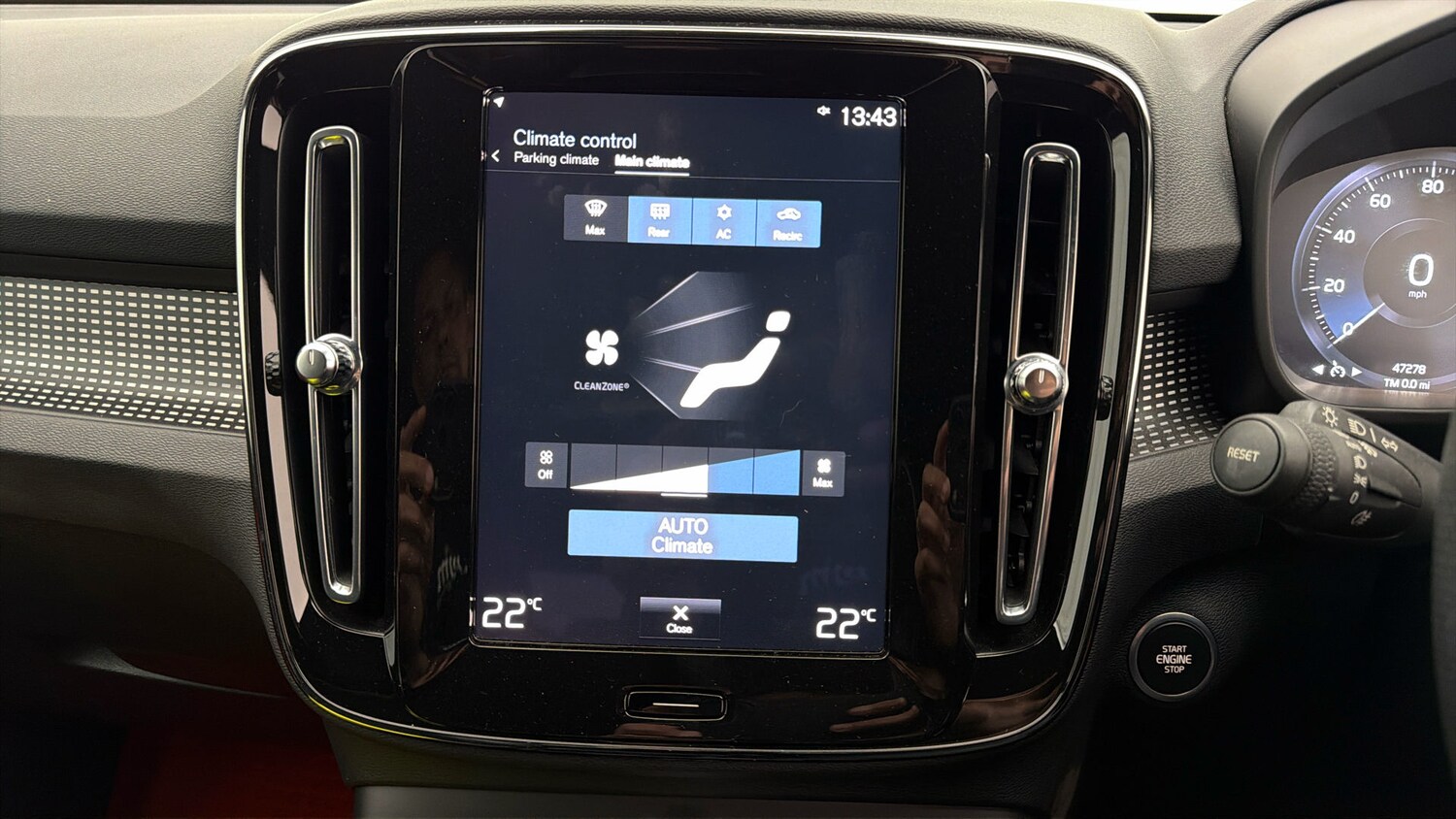 Used Volvo XC40 for sale - 77802192: Photo 11