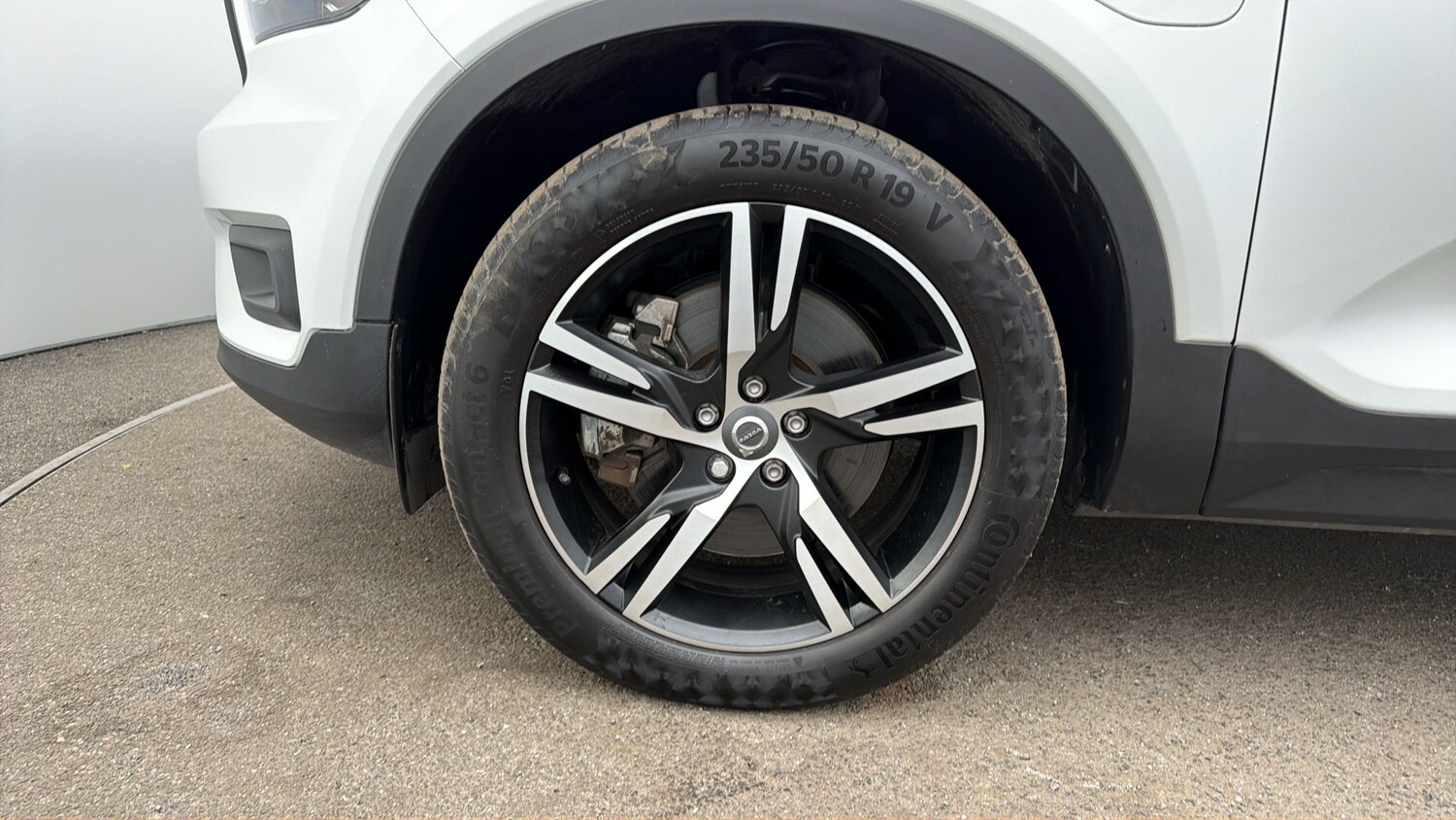 Used Volvo XC40 for sale - 77802192: Photo 17