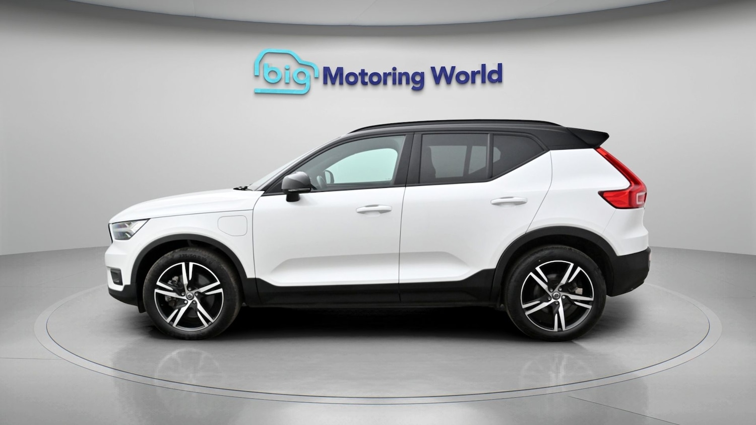 Used Volvo XC40 for sale - 77802192: Photo 4