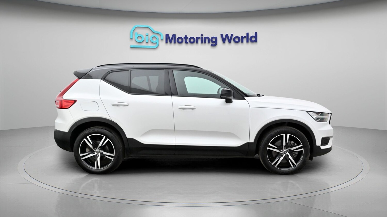 Used Volvo XC40 for sale - 77802192: Photo 8