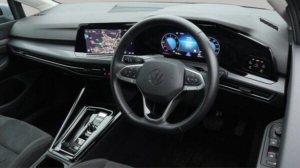 Used Volkswagen Golf 2024 for sale - 75635235: Photo 10