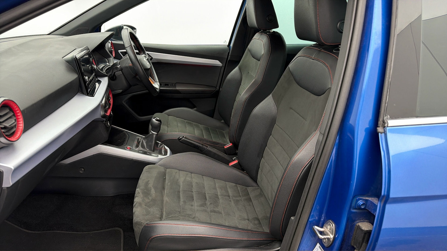 Used SEAT Arona 2023 for sale - 77938336: Photo 13