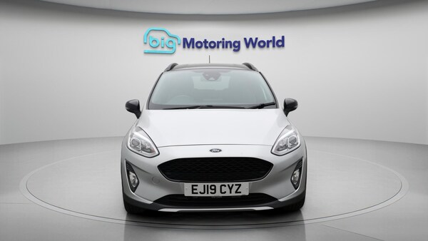 Used Ford Fiesta 2019 for sale - 76137805: Photo 3