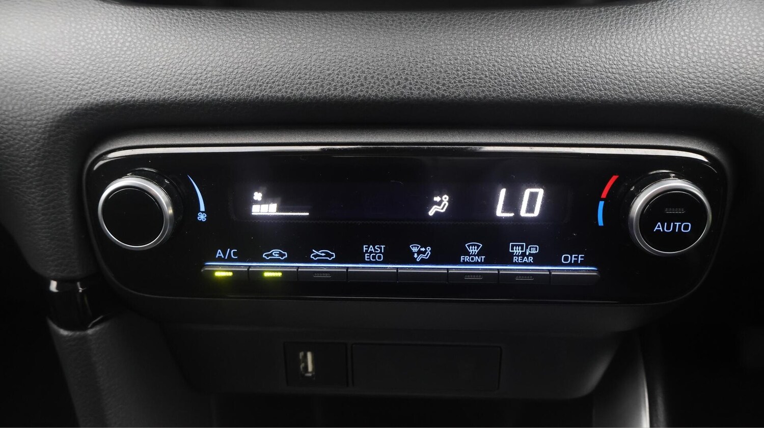Used Toyota Yaris 2022 for sale - 76259539: Photo 13