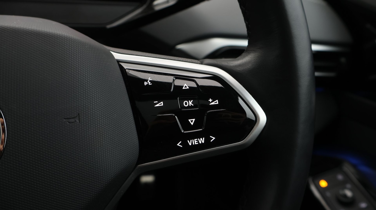 Used Volkswagen ID.4 2023 for sale - 77622630: Photo 24