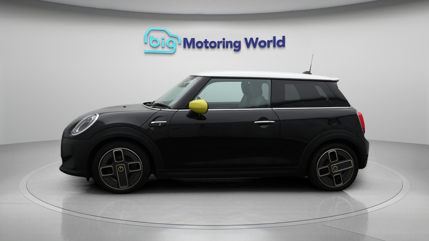 Used MINI Hatch 2021 for sale - 76539097: Photo 5