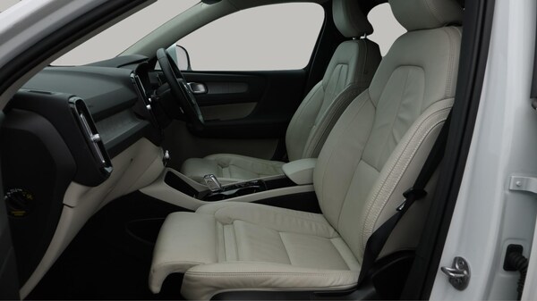 Used Volvo XC40 2022 for sale - 76283256: Photo 15