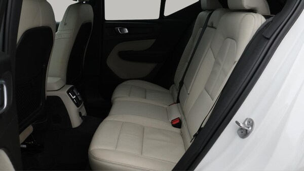 Used Volvo XC40 2022 for sale - 76283256: Photo 17