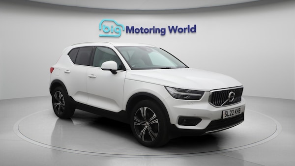 Used Volvo XC40 2022 for sale - 76283256: Photo 2