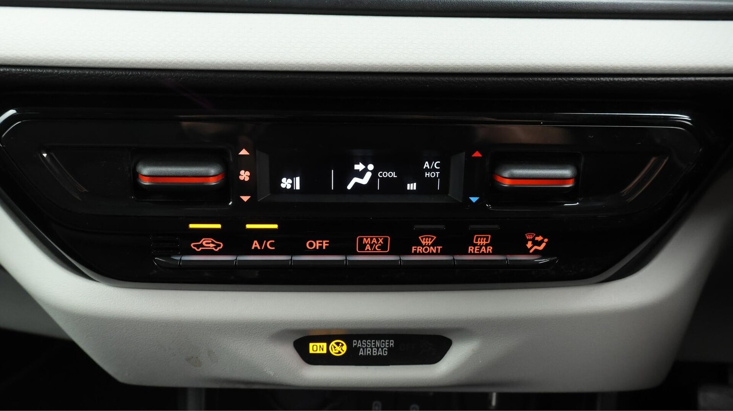 Used Suzuki Swift 2024 for sale - 76550486: Photo 13