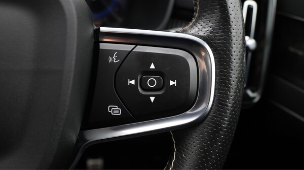 Used Volvo XC40 2021 for sale - 76326865: Photo 28