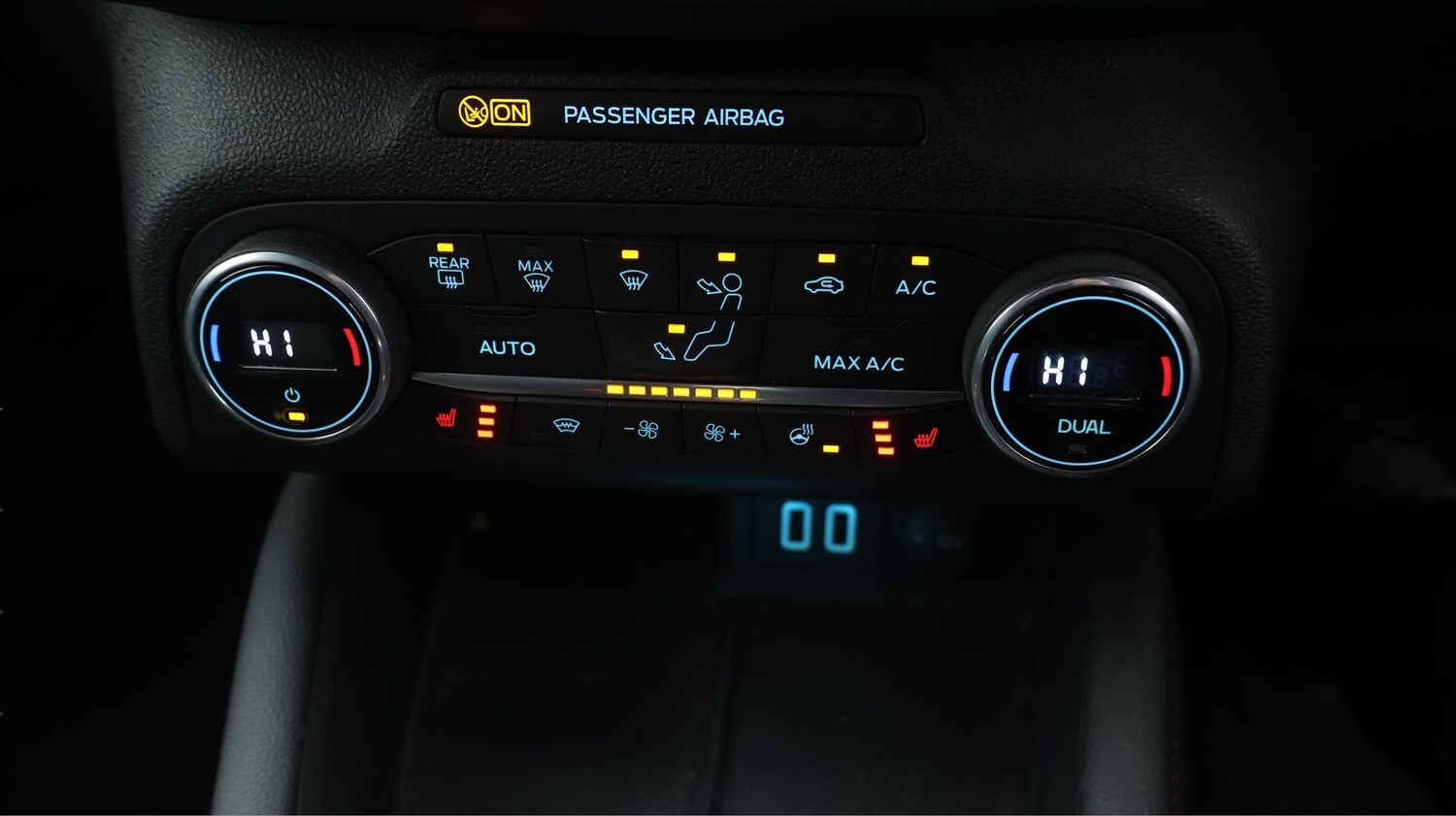 Used Ford Focus 2021 for sale - 77296937: Photo 12