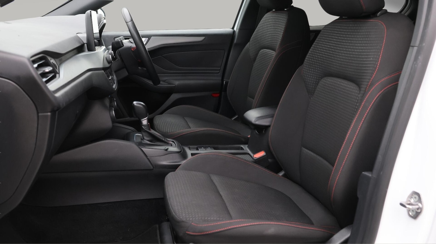 Used Ford Focus 2022 for sale - 76646087: Photo 15