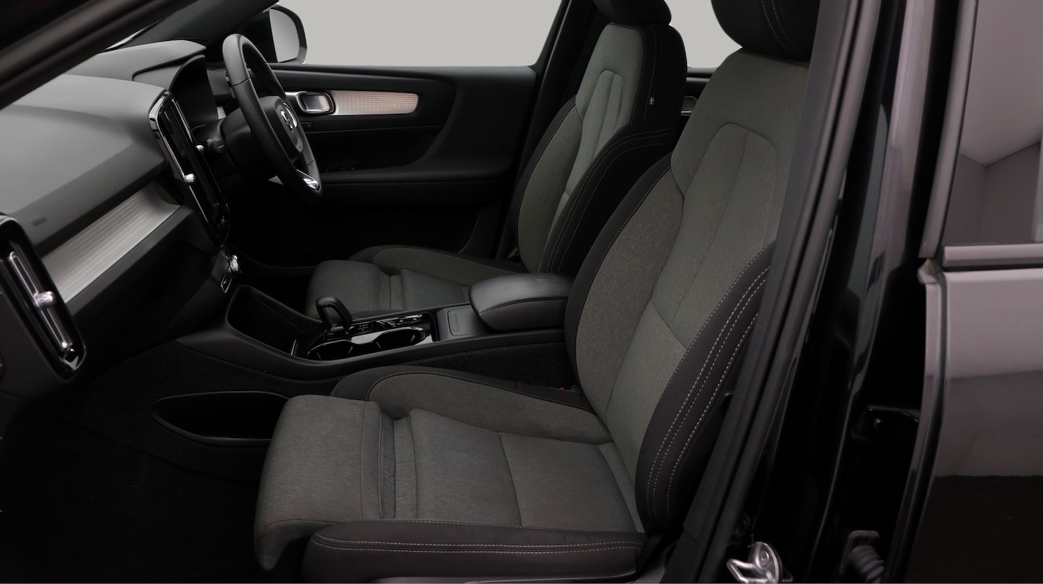 Used Volvo XC40 2022 for sale - 77181793: Photo 14