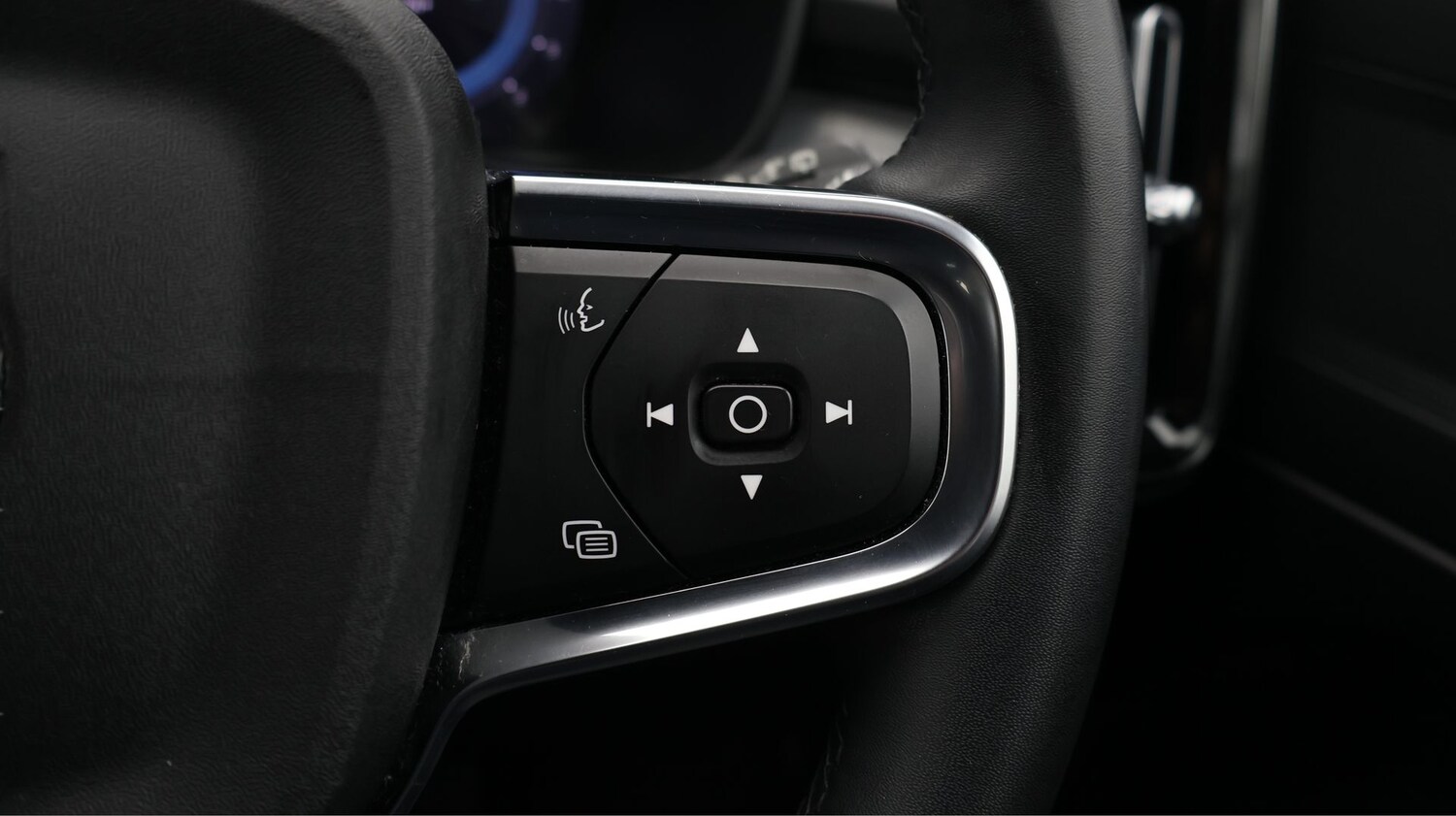 Used Volvo XC40 2022 for sale - 77181793: Photo 21