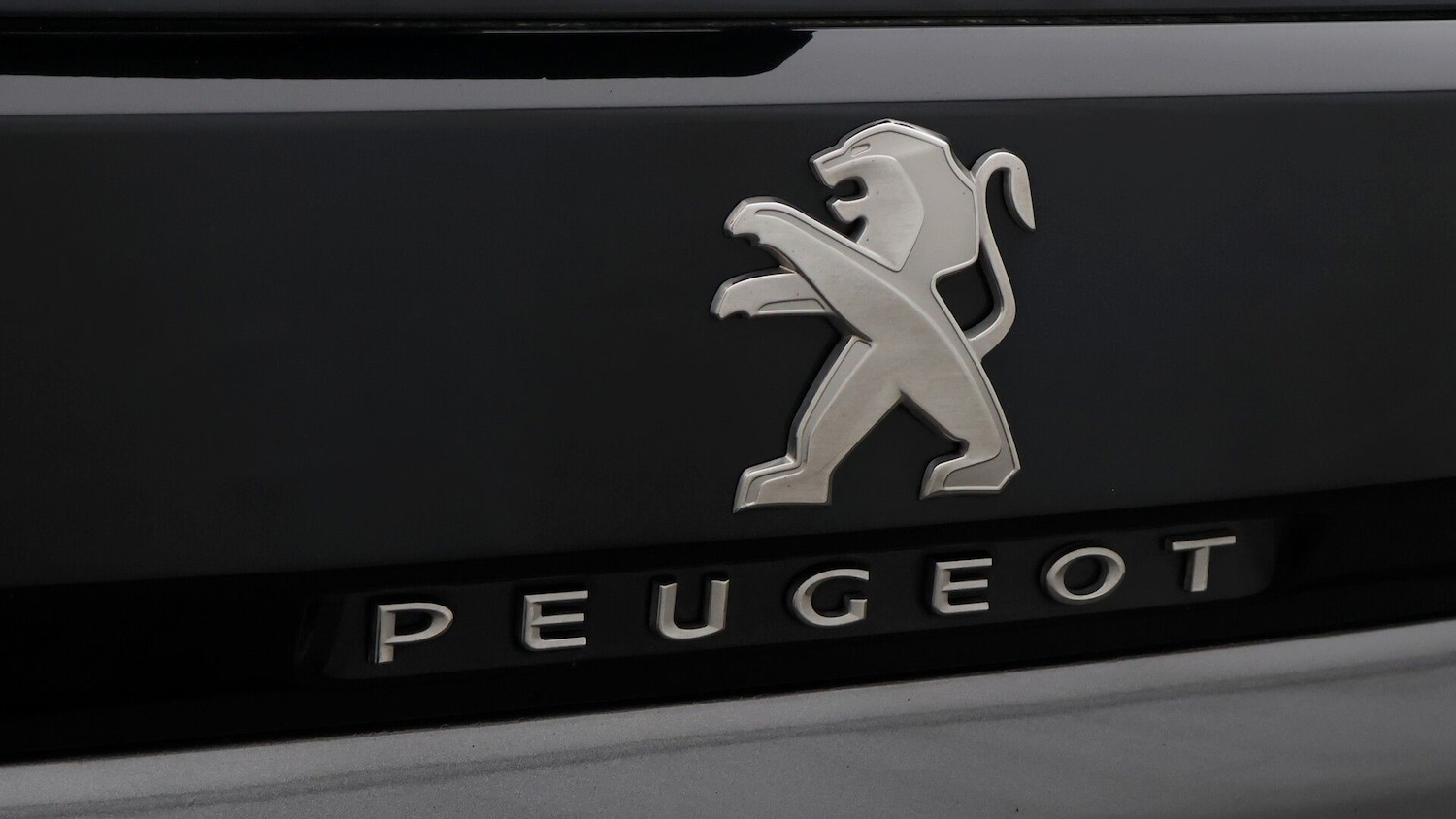 Used Peugeot 5008 2023 for sale - 77728928: Photo 23