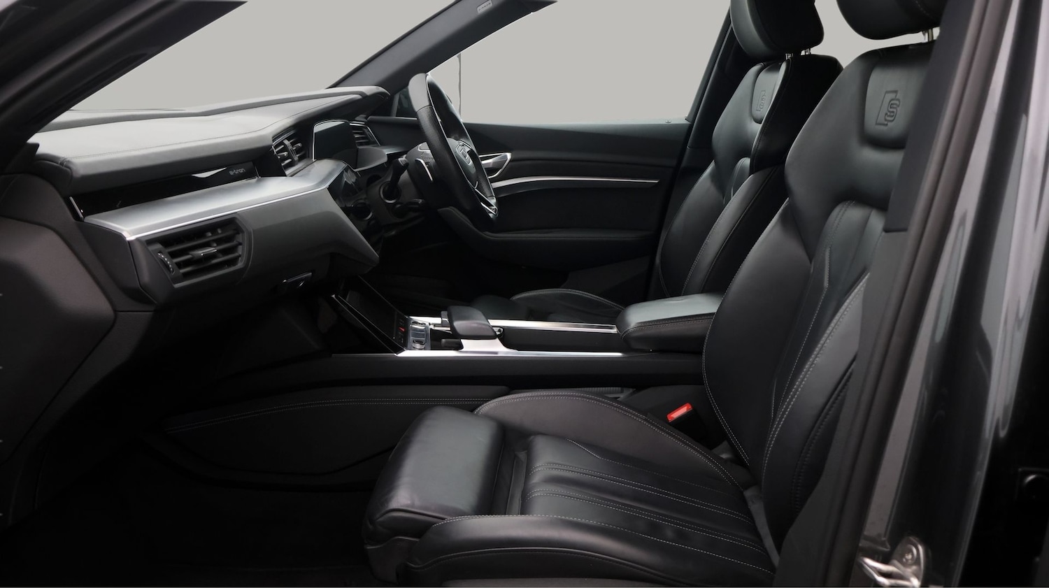 Used Audi e-tron 2022 for sale - 77312159: Photo 14