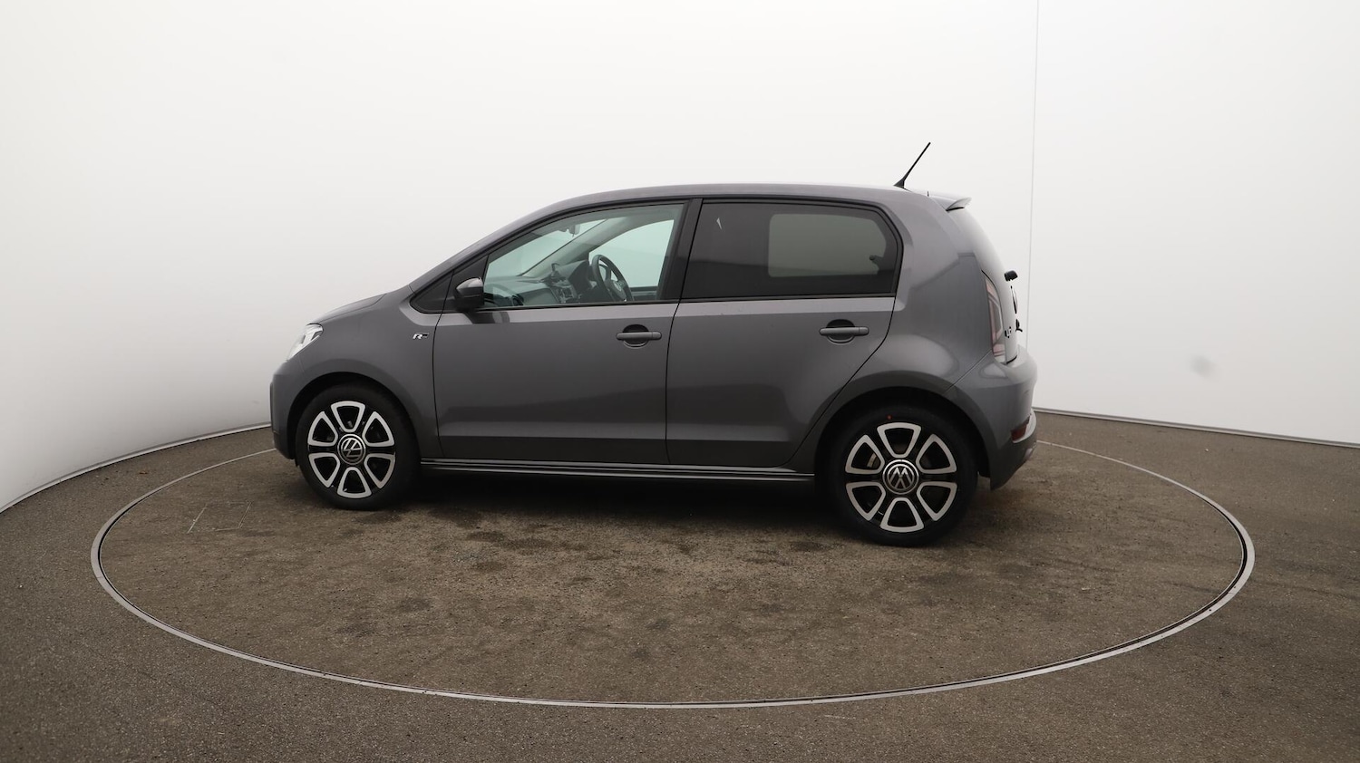 Used Volkswagen up! 2022 for sale - 76632972: Photo 57