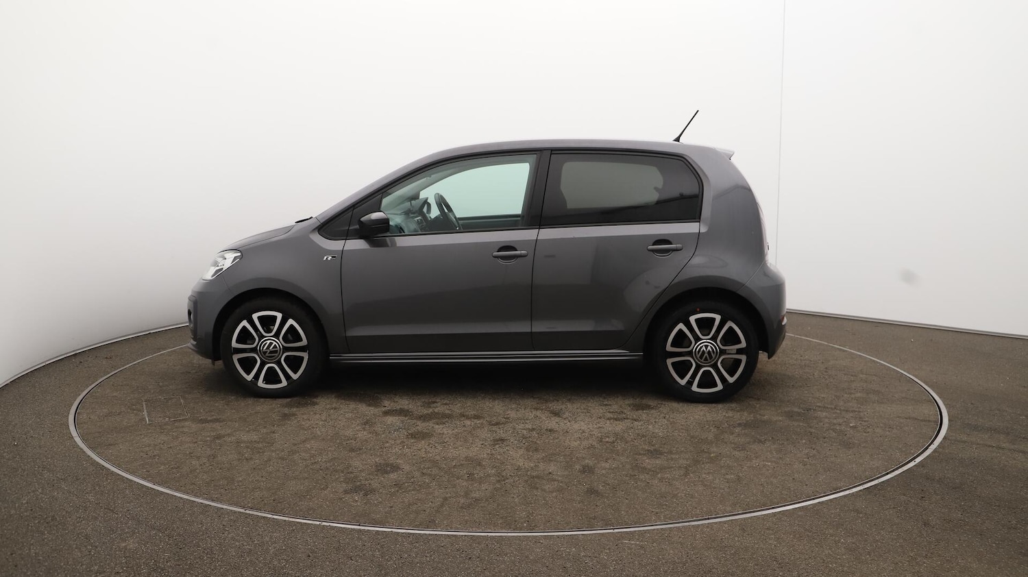 Used Volkswagen up! 2022 for sale - 76632972: Photo 63