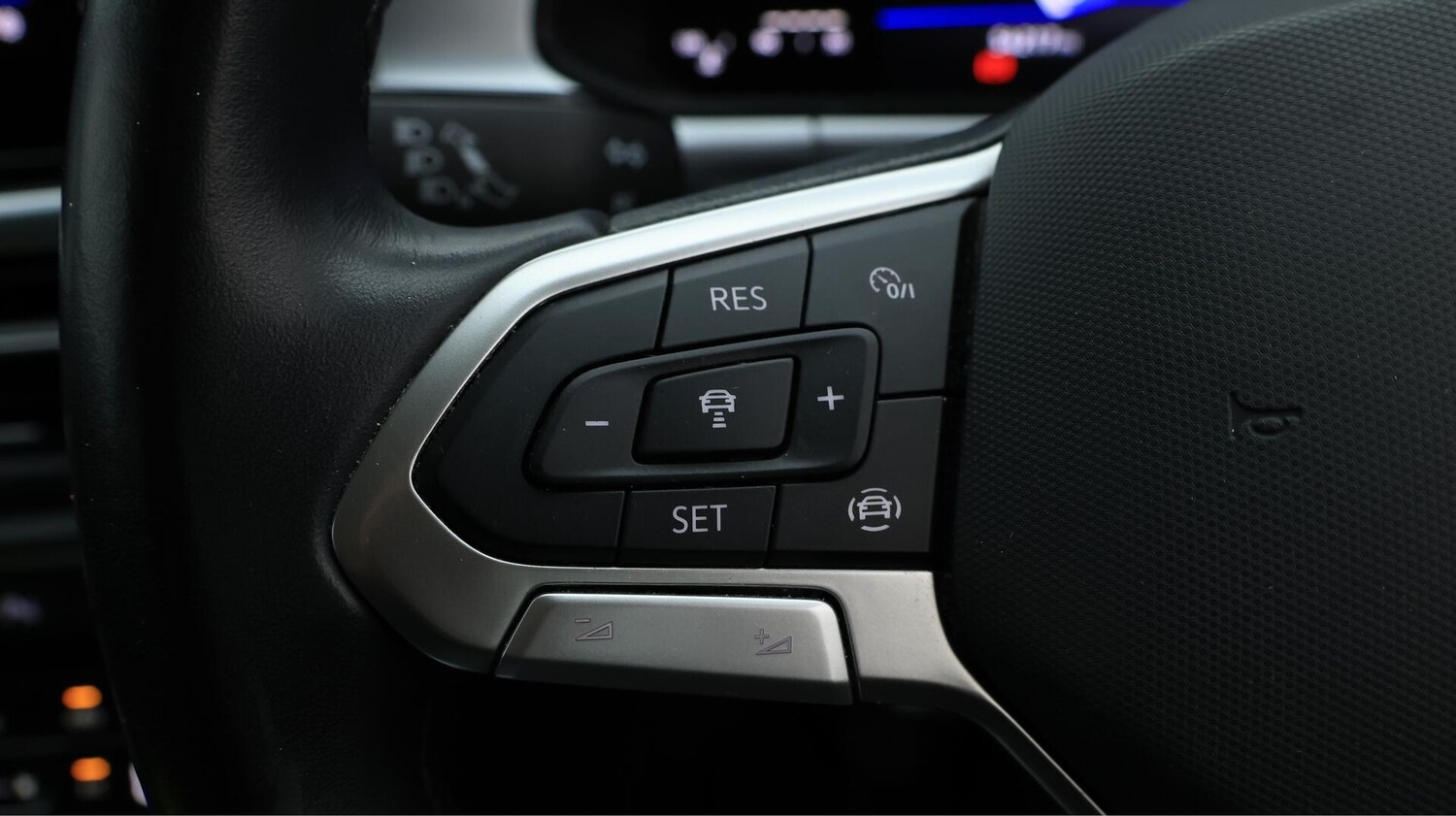 Used Volkswagen T-Roc 2022 for sale - 76013763: Photo 24