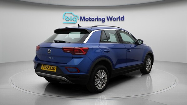 Used Volkswagen T-Roc 2022 for sale - 76013763: Photo 8