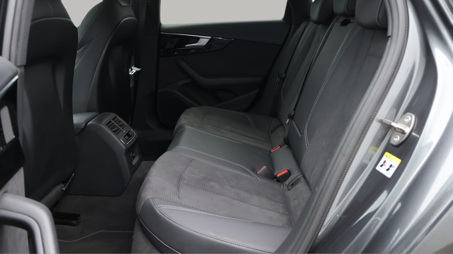 Used Audi A4 2021 for sale - 76512672: Photo 17