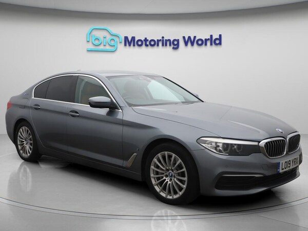 Used BMW 5 Series 2019 for sale - 76327058: Photo 1