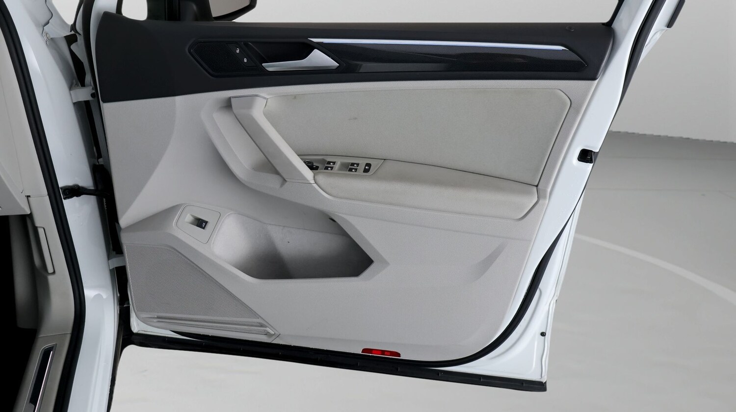 Used Volkswagen Tiguan 2021 for sale - 78040658: Photo 14