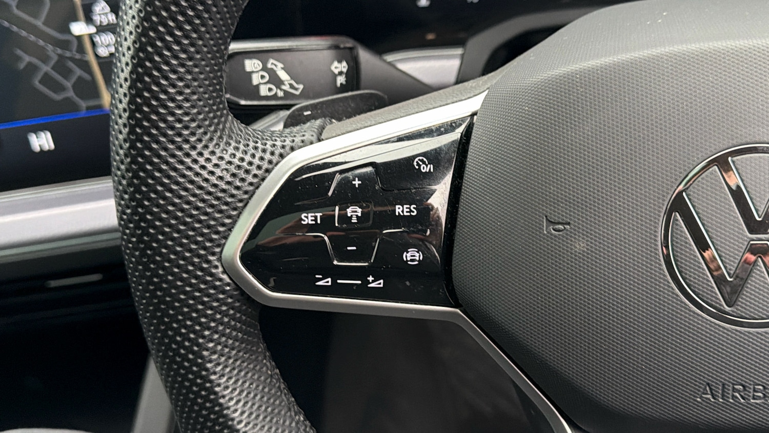 Used Volkswagen Touareg 2023 for sale - 77919182: Photo 23