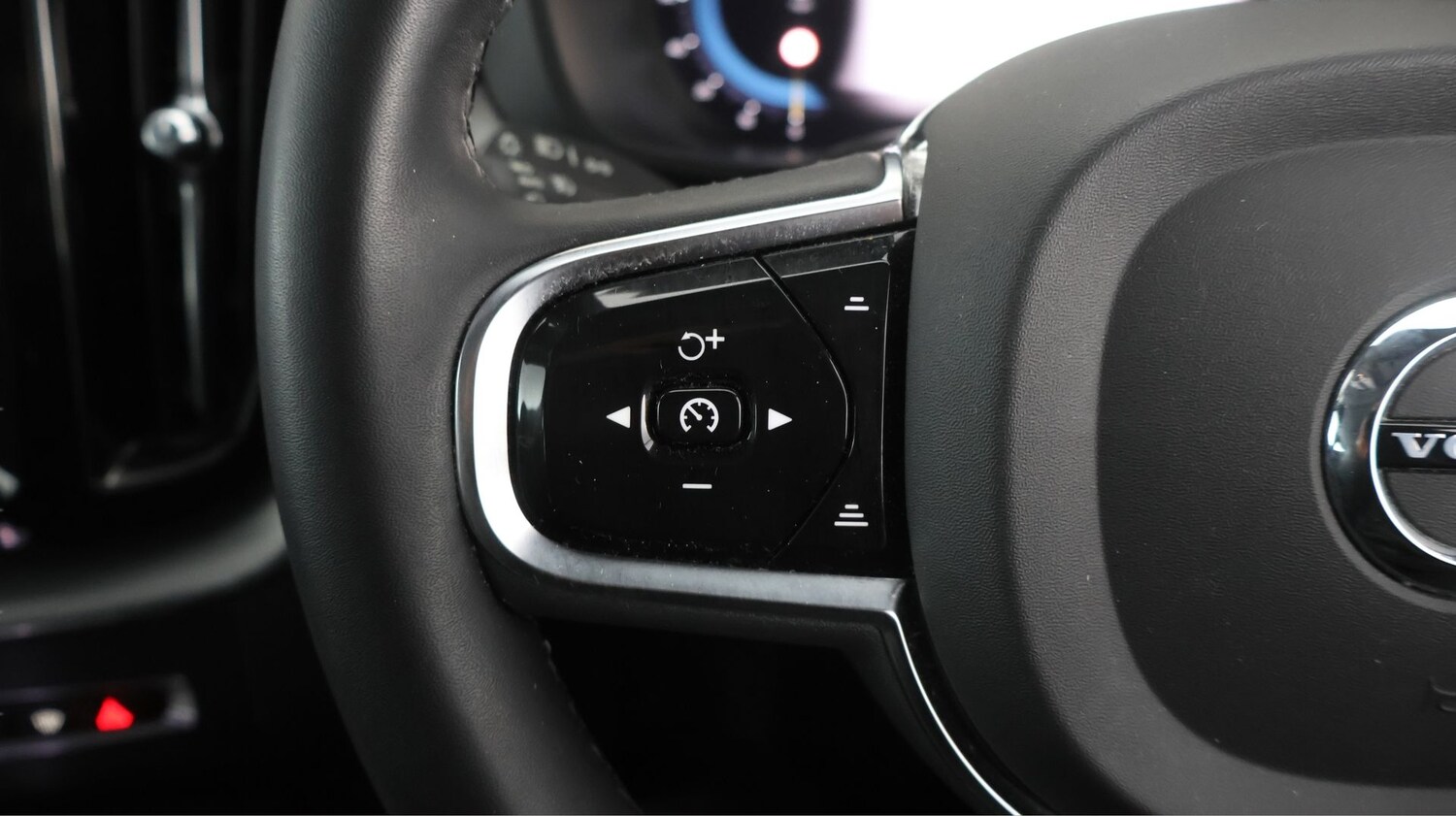 Used Volvo XC60 for sale - 77675882: Photo 23