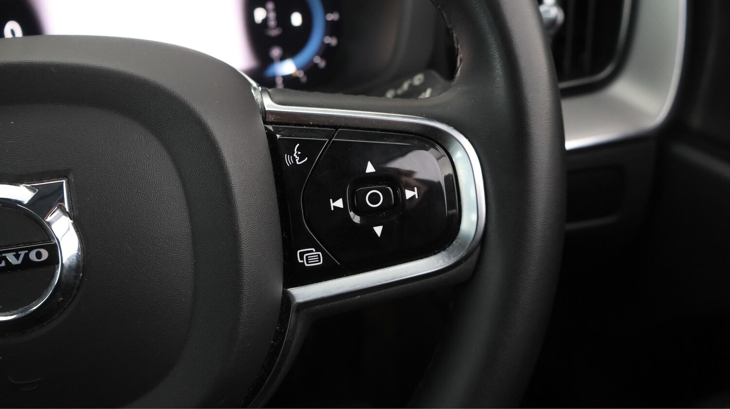 Used Volvo XC60 for sale - 77675882: Photo 25