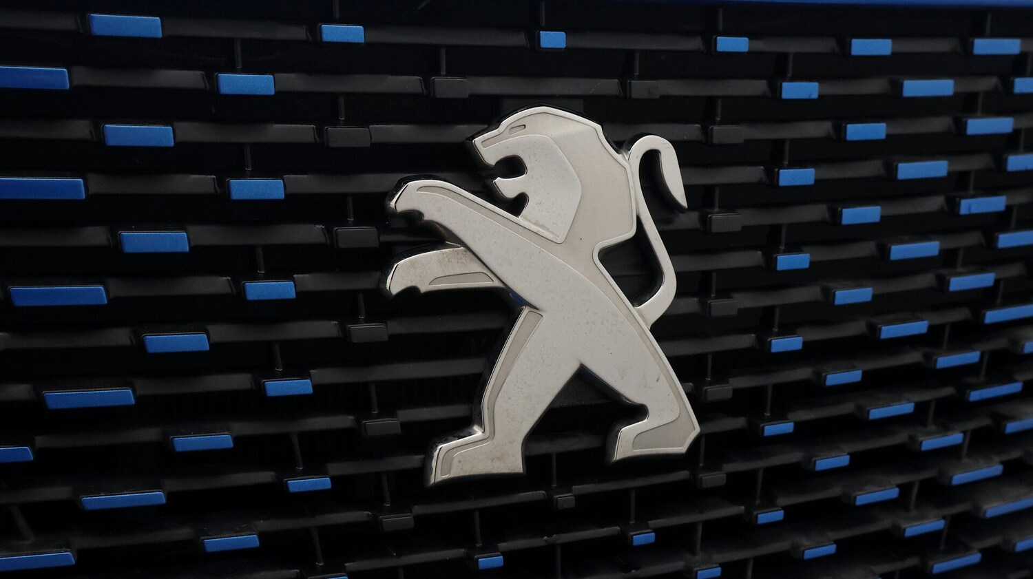 Used Peugeot 2008 2022 for sale - 77181940: Photo 25