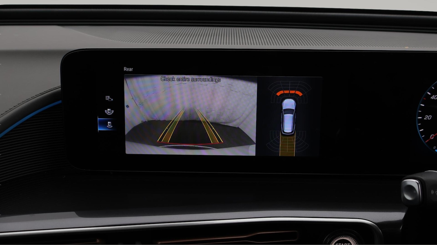 Used Mercedes-Benz EQC 2023 for sale - 76633765: Photo 26