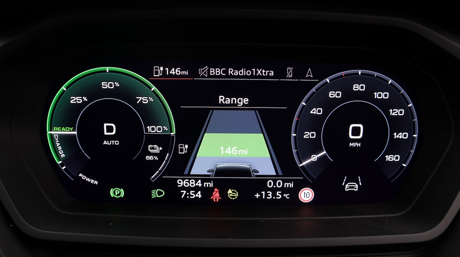 Used Audi Q4 e-tron 2023 for sale - 77274400: Photo 10