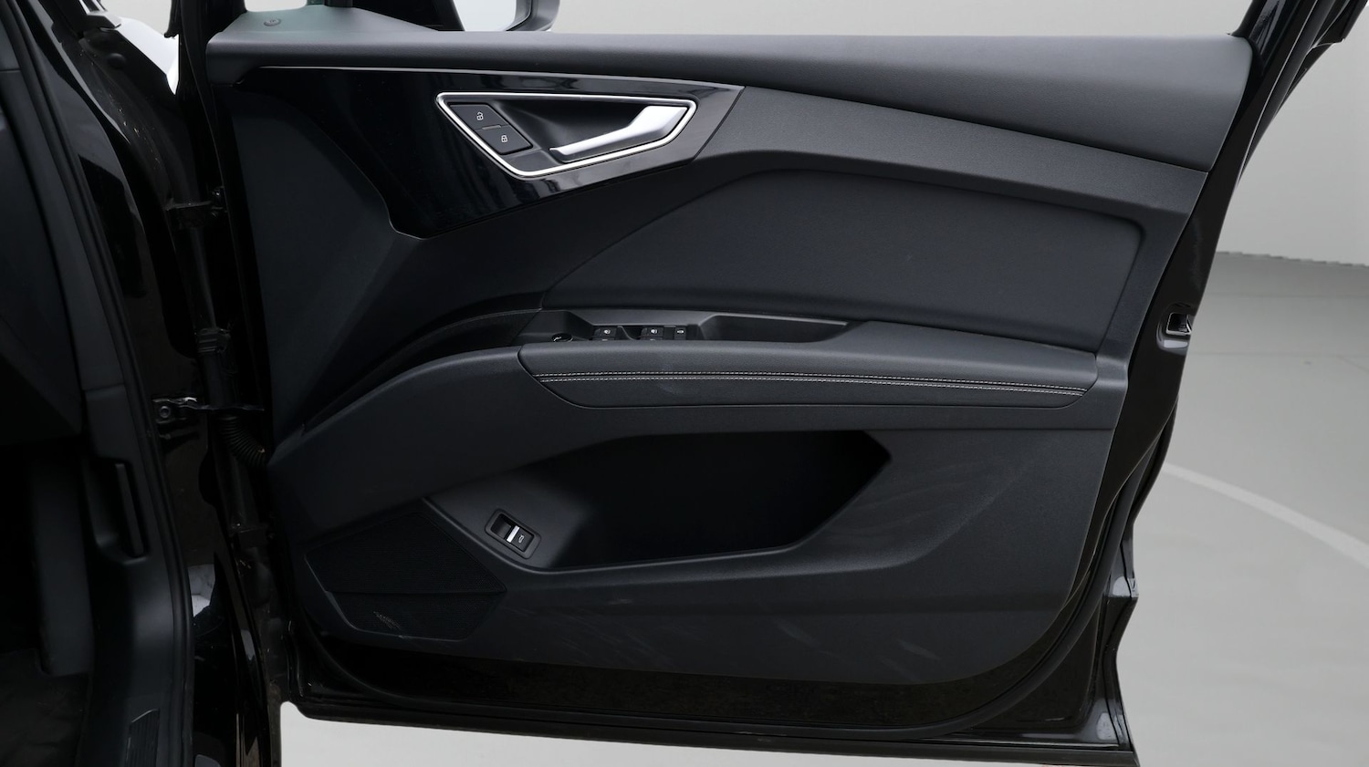 Used Audi Q4 e-tron 2023 for sale - 77274400: Photo 15