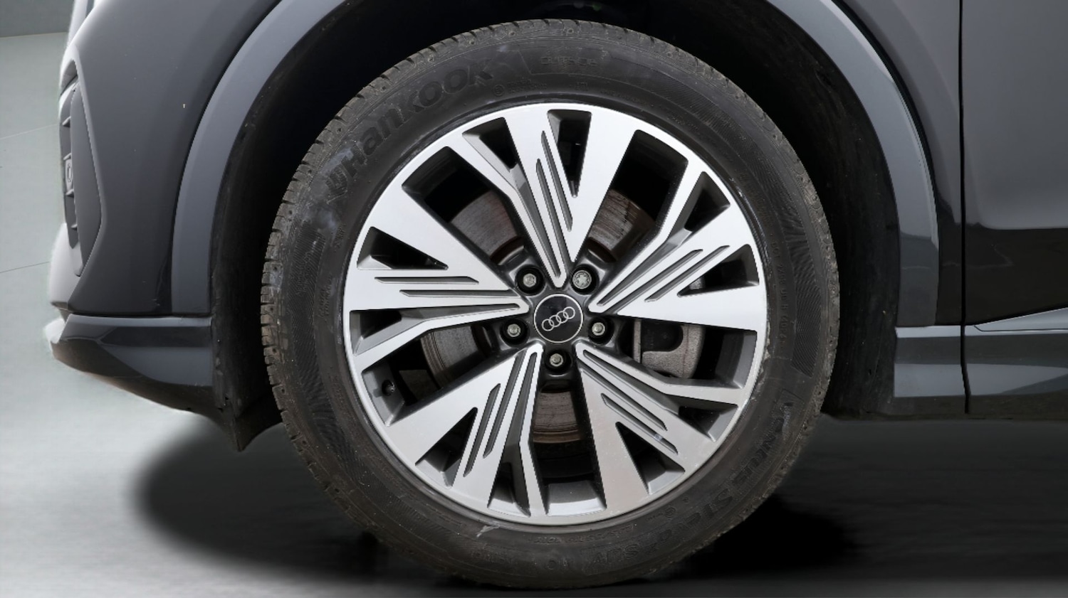 Used Audi Q4 e-tron 2023 for sale - 77274400: Photo 18