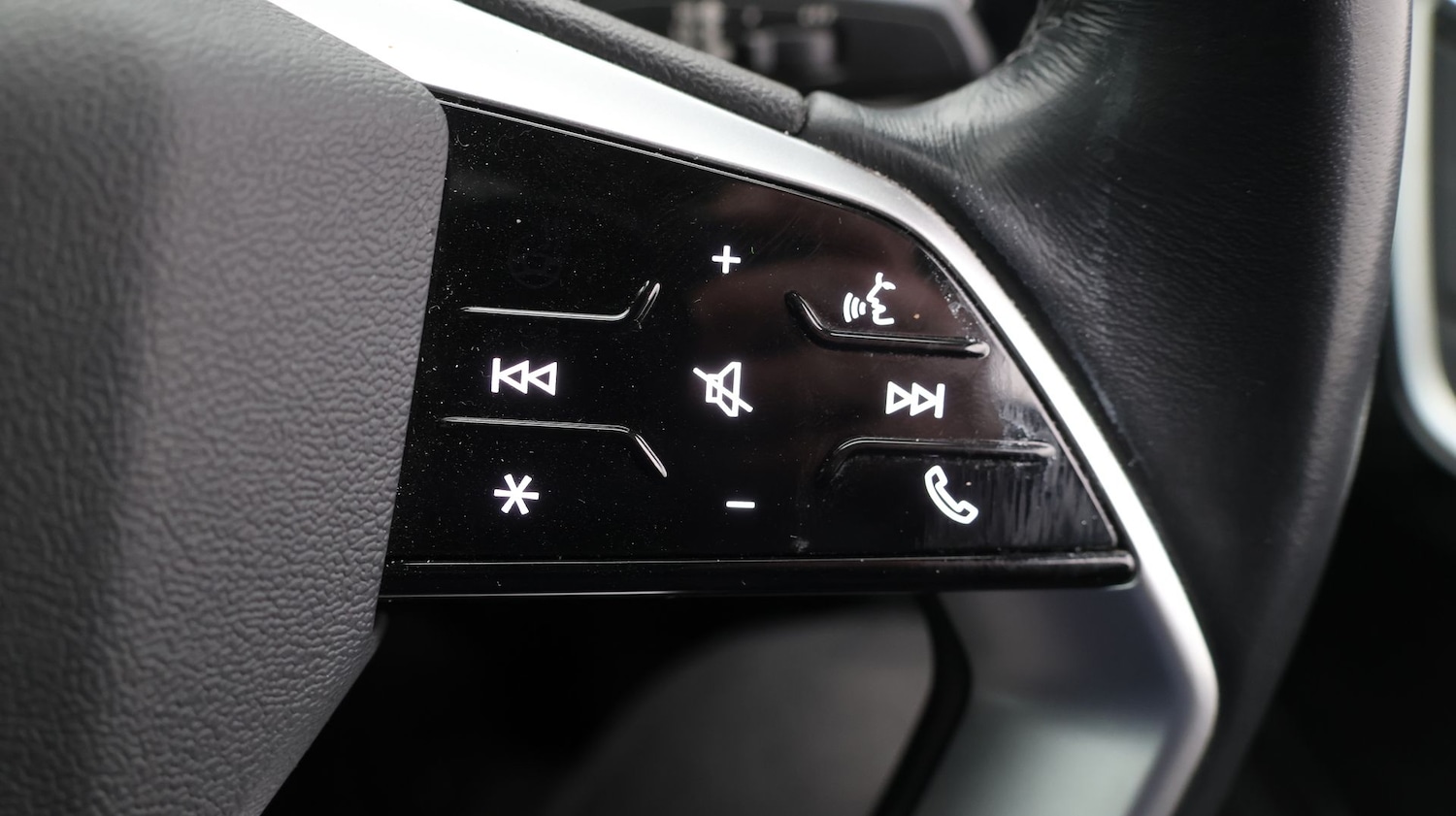 Used Audi Q4 e-tron 2023 for sale - 77274400: Photo 24